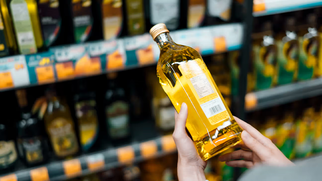 Canola Oil vs. Vegetable Oil: A Comprehensive Comparison